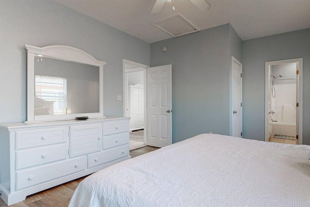 Eye-Catching Property W/ Picturesque Coastal Views Gulf Shores Esterno foto
