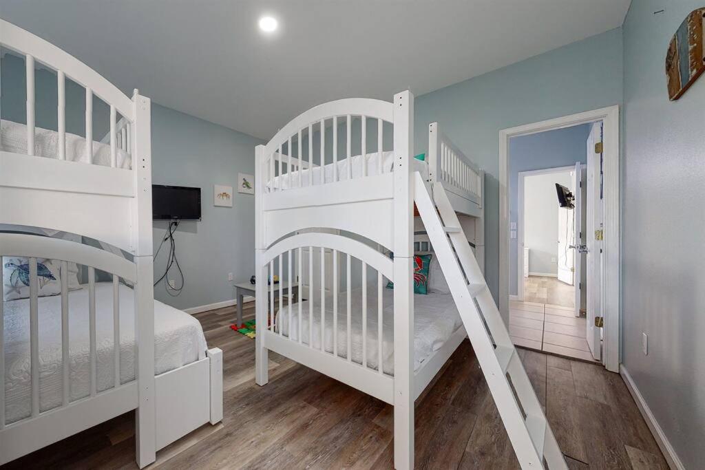 Eye-Catching Property W/ Picturesque Coastal Views Gulf Shores Esterno foto