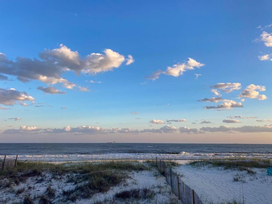 Eye-Catching Property W/ Picturesque Coastal Views Gulf Shores Esterno foto